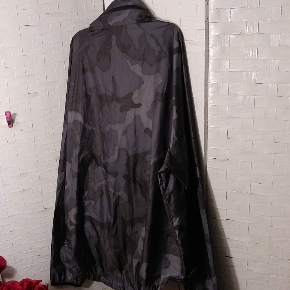 Jacket - Picture 6 of 8